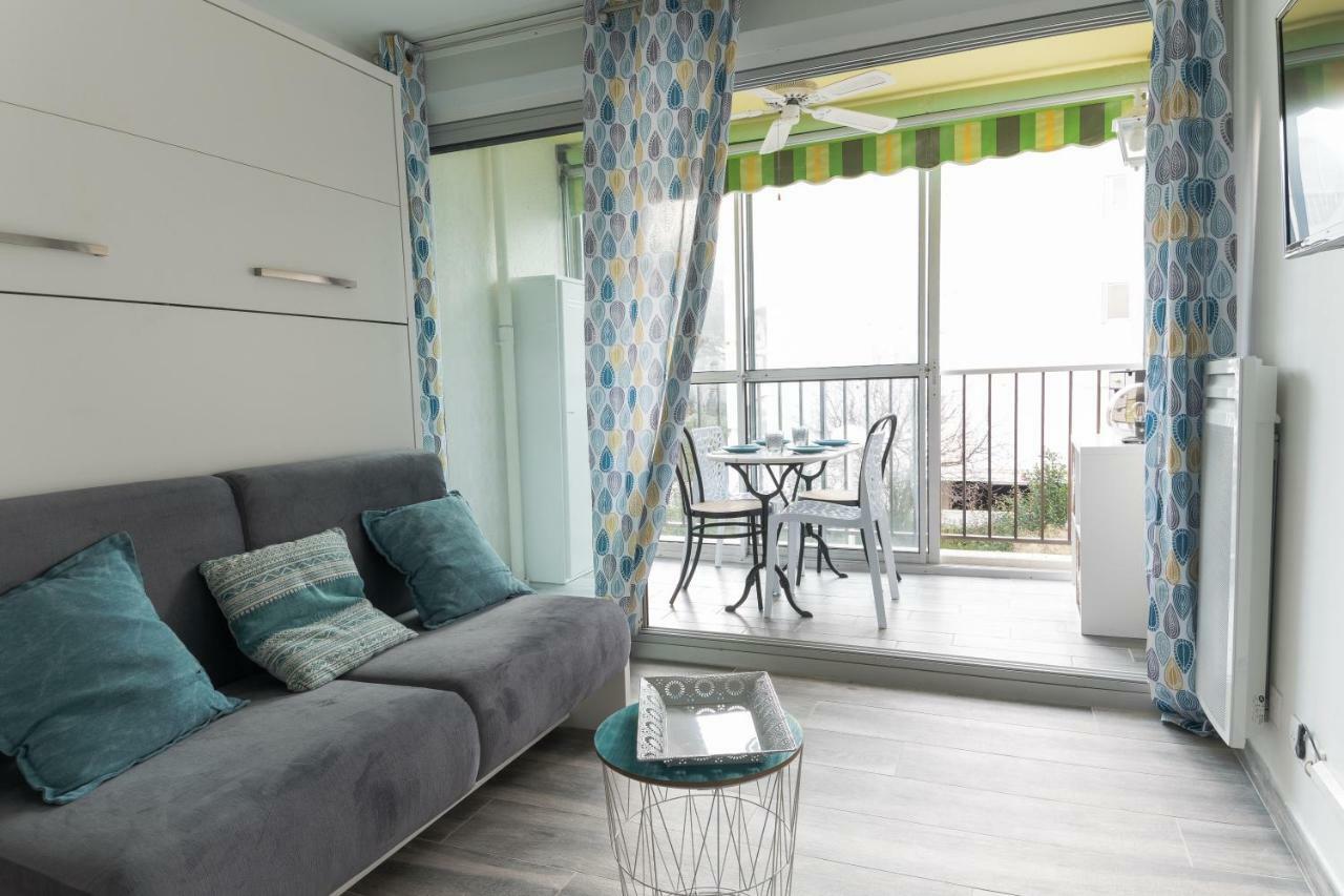 Le Magellan Apartment ลา กร็องเดอ-ม็อต ภายนอก รูปภาพ